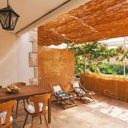 Charming With Garden *