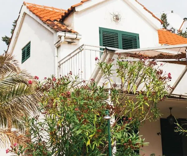 Charming With Garden Appartamento