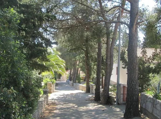 Appartamento Charming With Garden